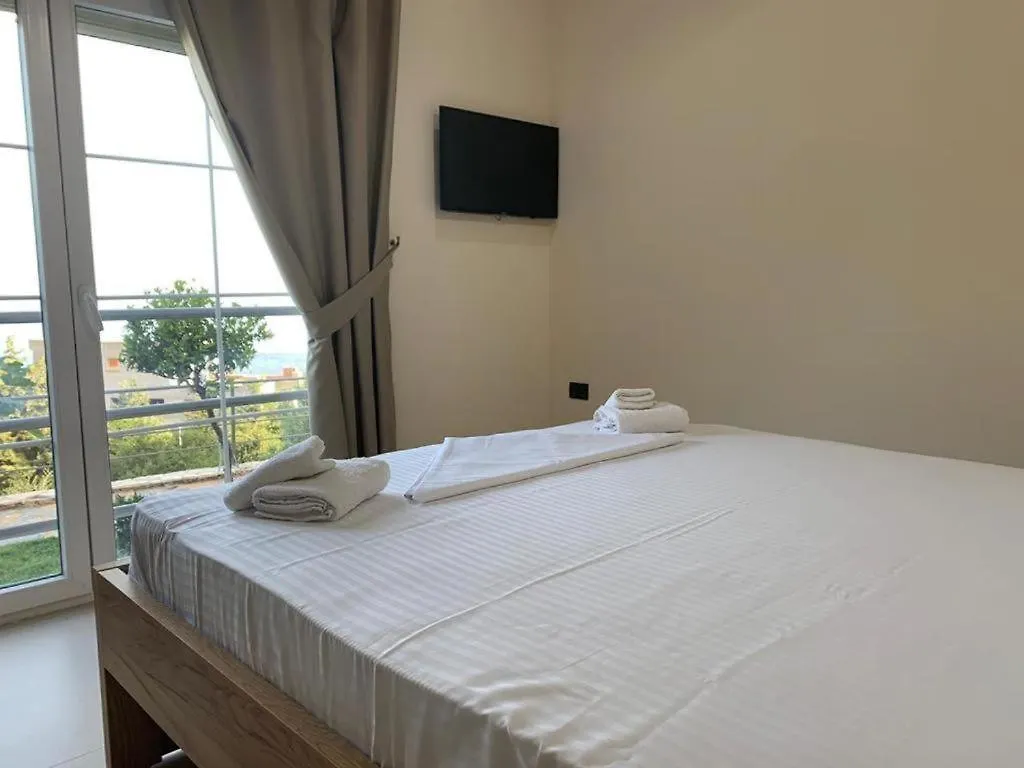 דרמי Kotarja Apartments אלבניה